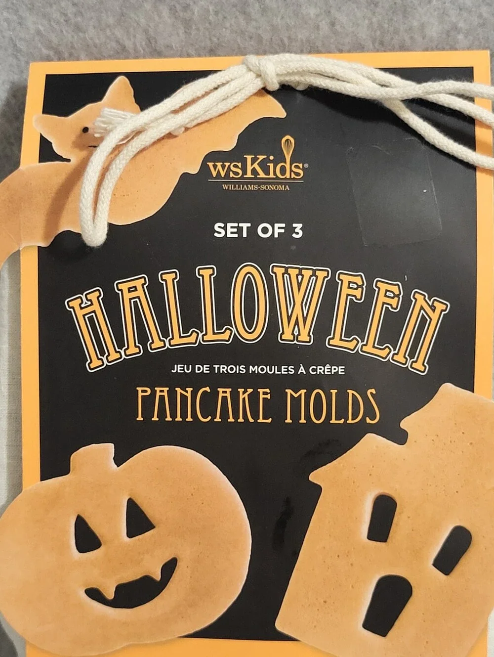 Williams Sonoma Set of 3 Halloween Pancake Molds Bat Pumpkin Haunted House NEW